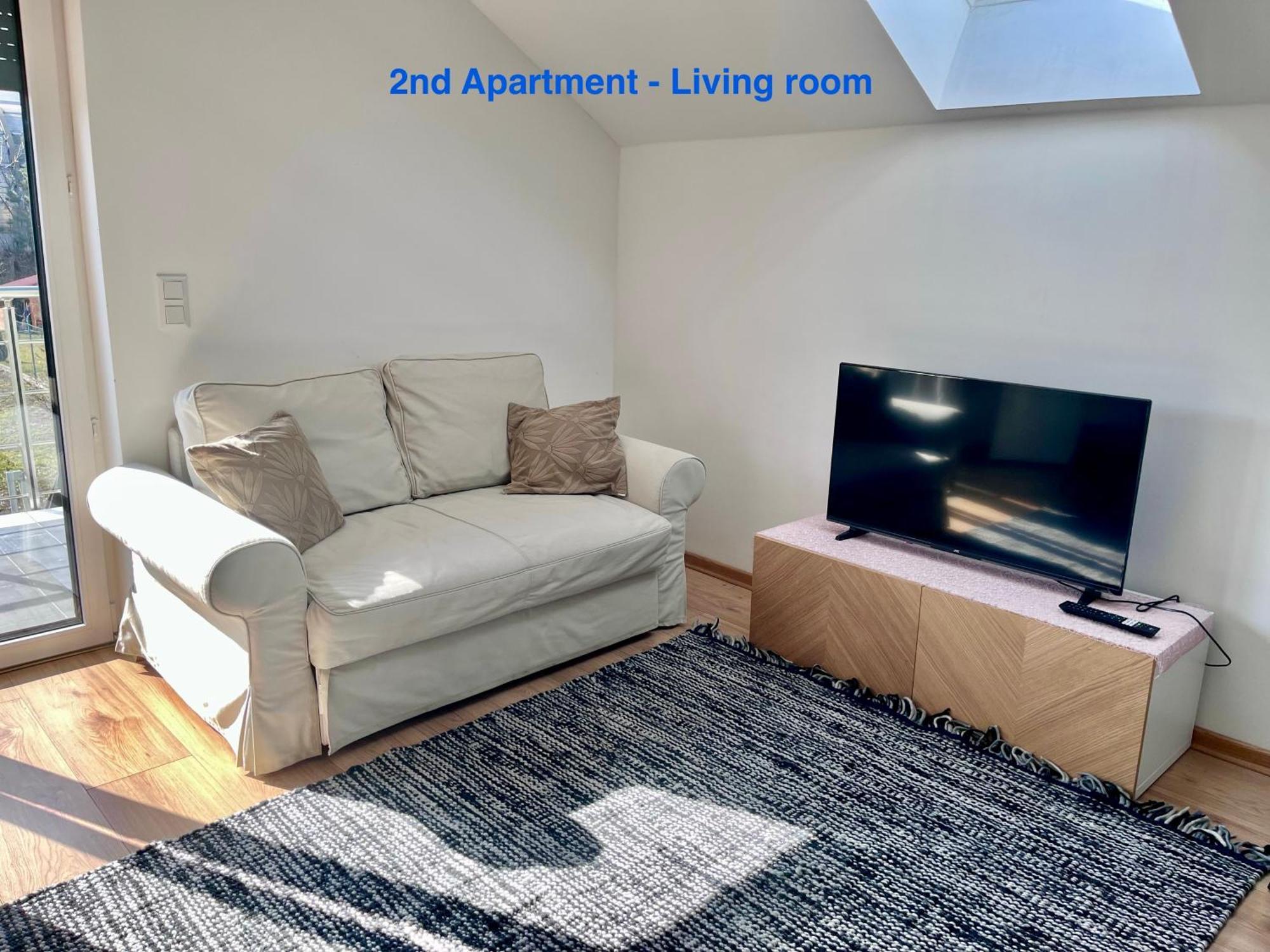 Cozy Apartment Near Vienna Airport Schwechat Buitenkant foto