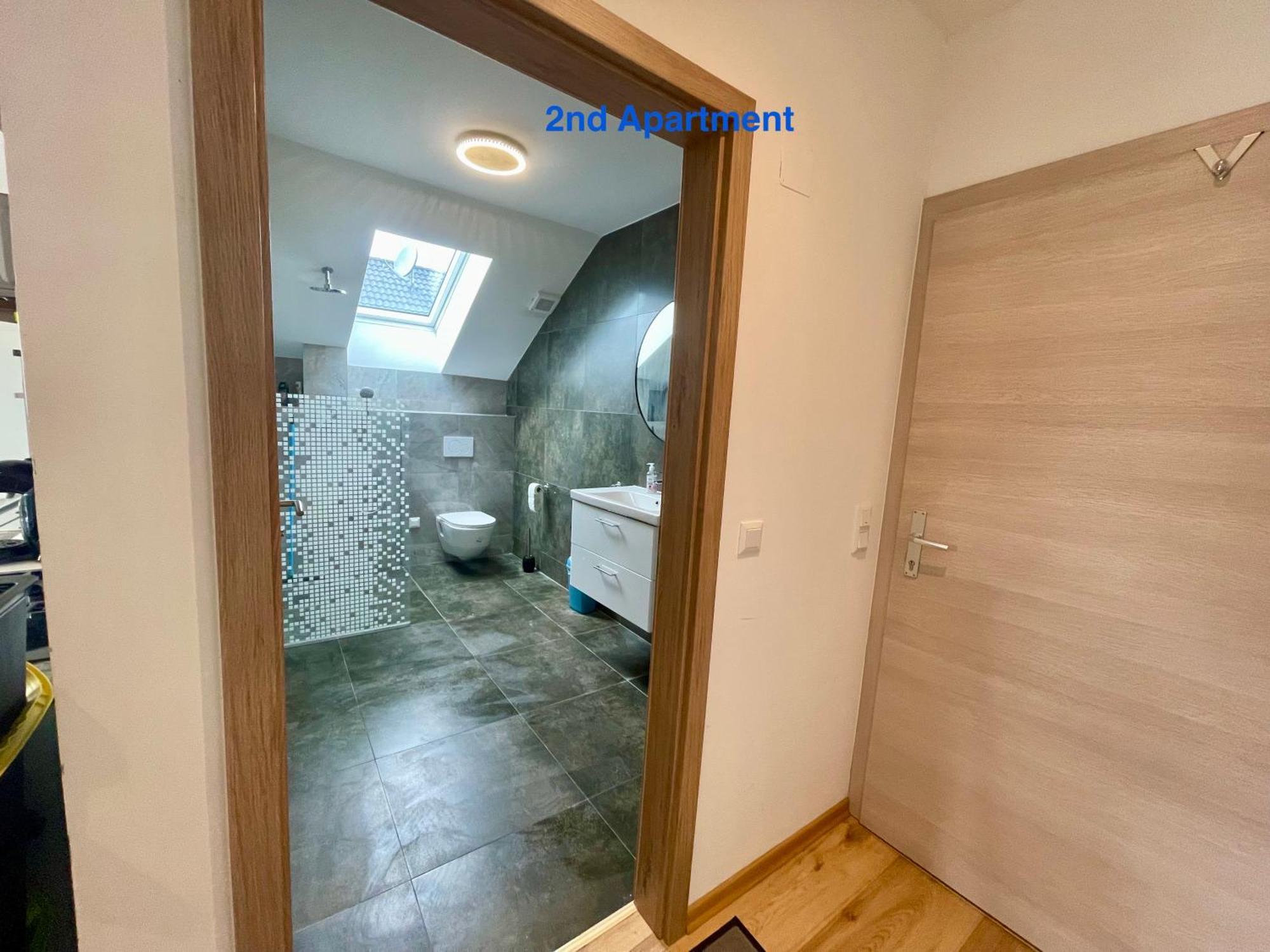 Cozy Apartment Near Vienna Airport Schwechat Buitenkant foto