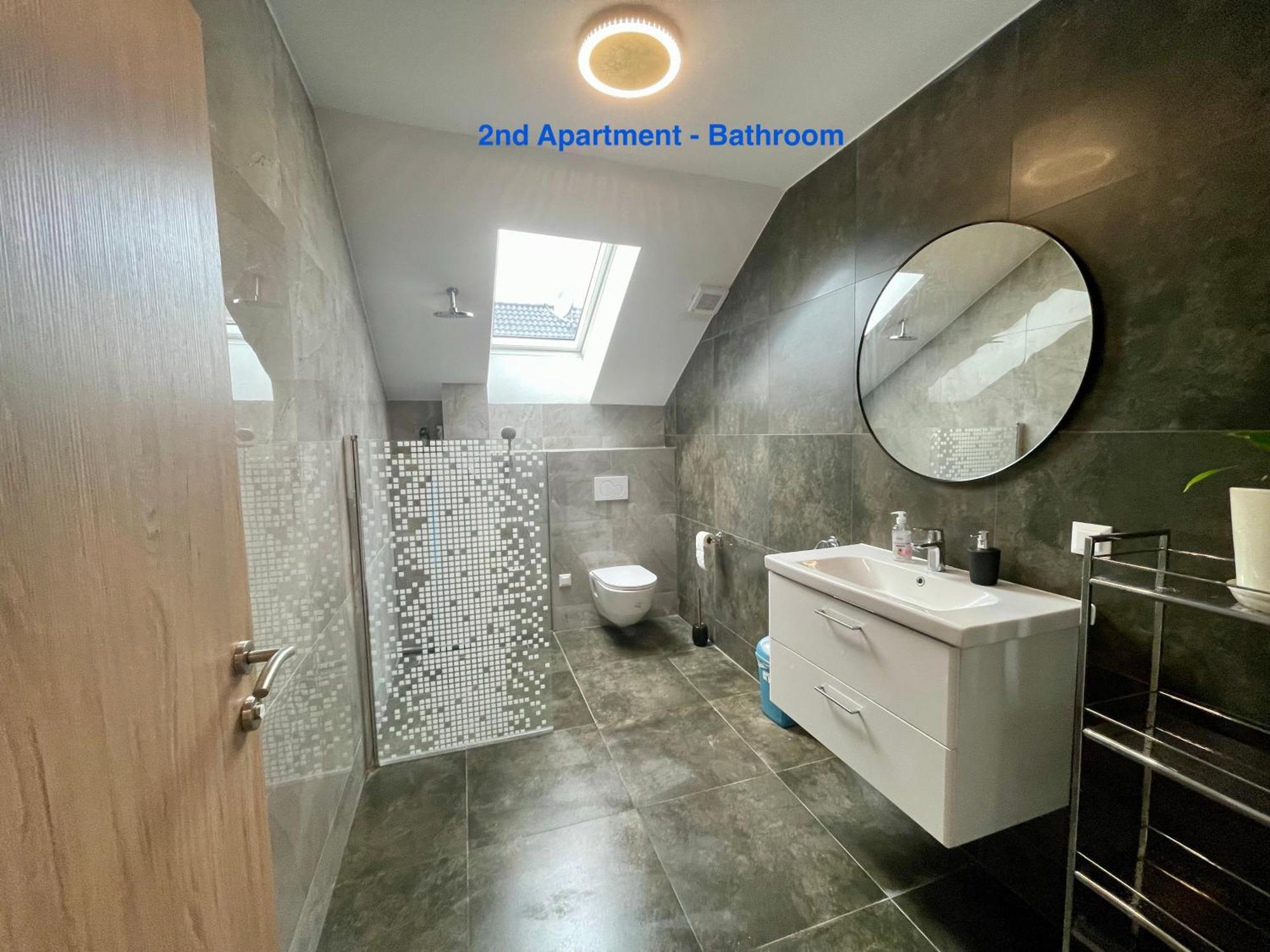 Cozy Apartment Near Vienna Airport Schwechat Buitenkant foto